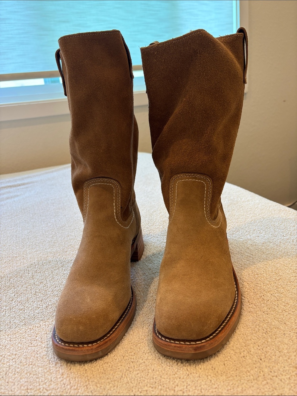 Frye campus boot mid-calf in suede in EUC!